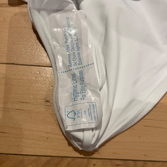 Andie The Amalfi One Piece - Picture 4 of 7